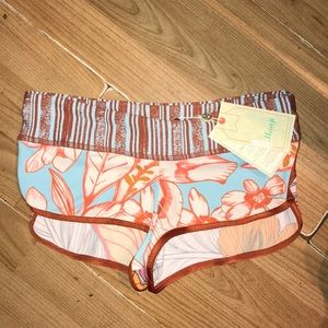 Nwt💕💕💕 MAAJI SMALL SWIM SHORTS